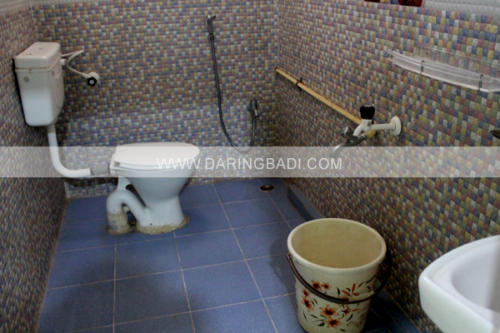 DBH05 - Bathroom